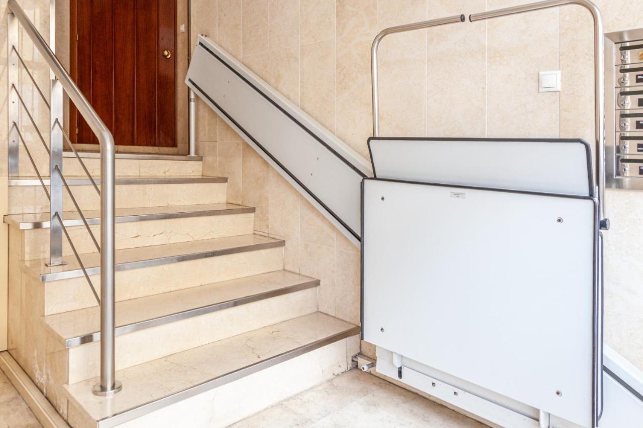 Ferienwohnung Puerta De Carmona Sevilla Exterior foto